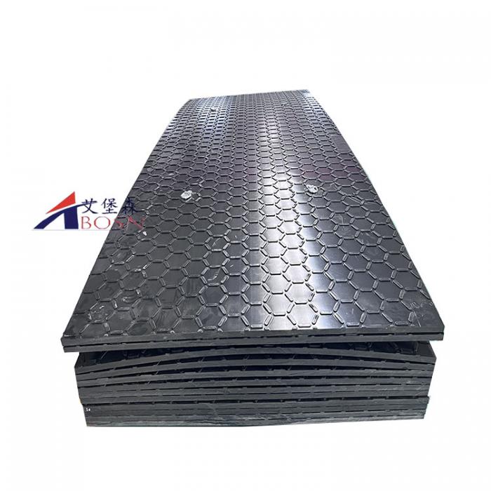 油田極端環(huán)境：HDPE鋪路墊板，為能源開采保駕護航